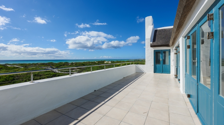 5 Bedroom Property for Sale in Struisbaai Western Cape